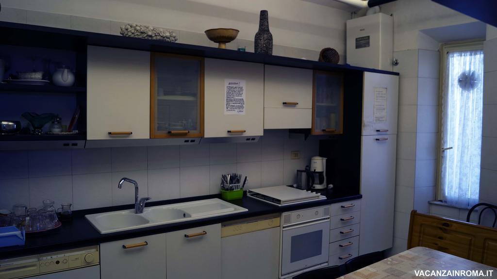 Al Pantheon Con Thomas Mann Bed & Breakfast Rome Bagian luar foto