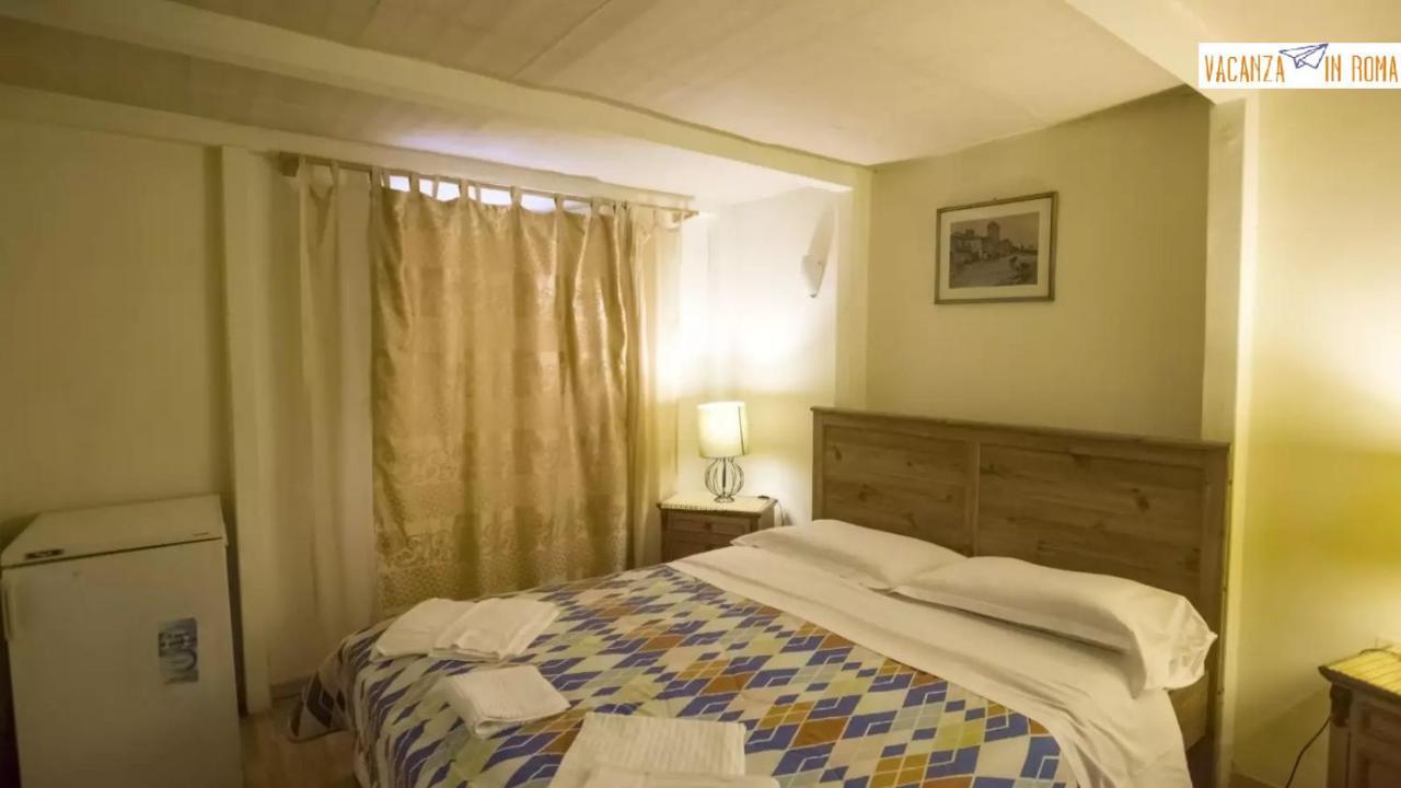 Al Pantheon Con Thomas Mann Bed & Breakfast Rome Bagian luar foto