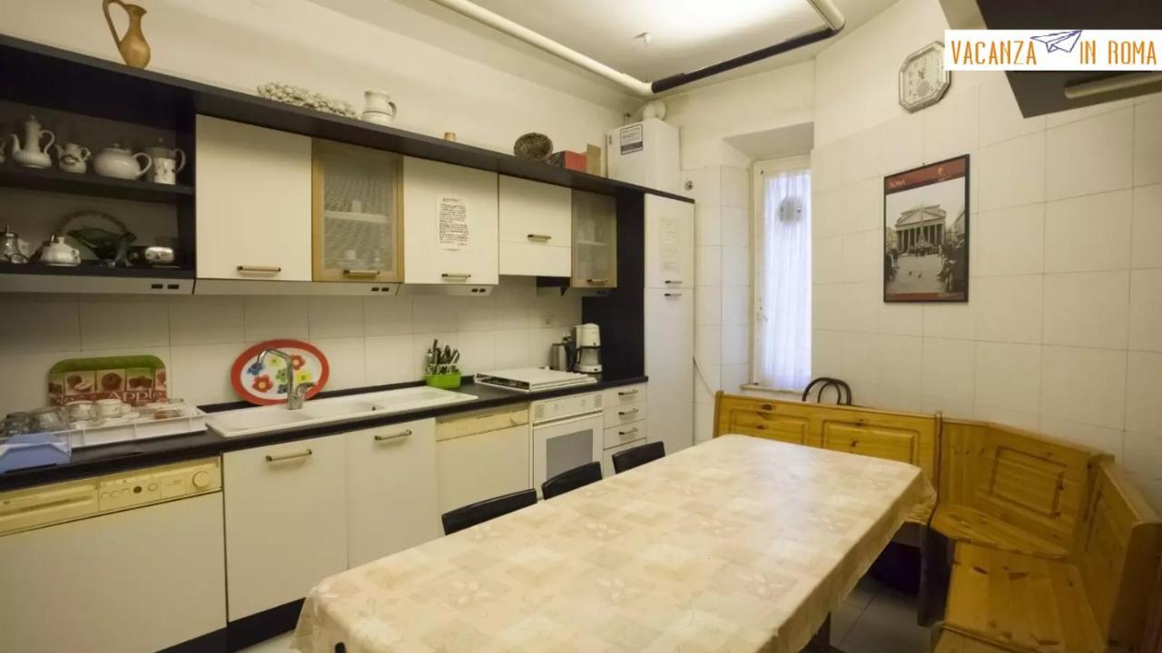 Al Pantheon Con Thomas Mann Bed & Breakfast Rome Bagian luar foto