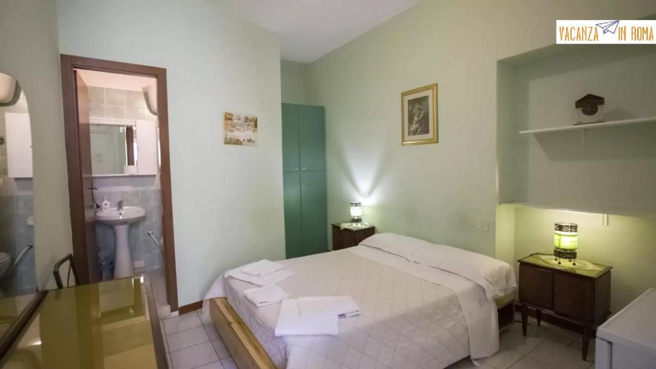 Al Pantheon Con Thomas Mann Bed & Breakfast Rome Bagian luar foto