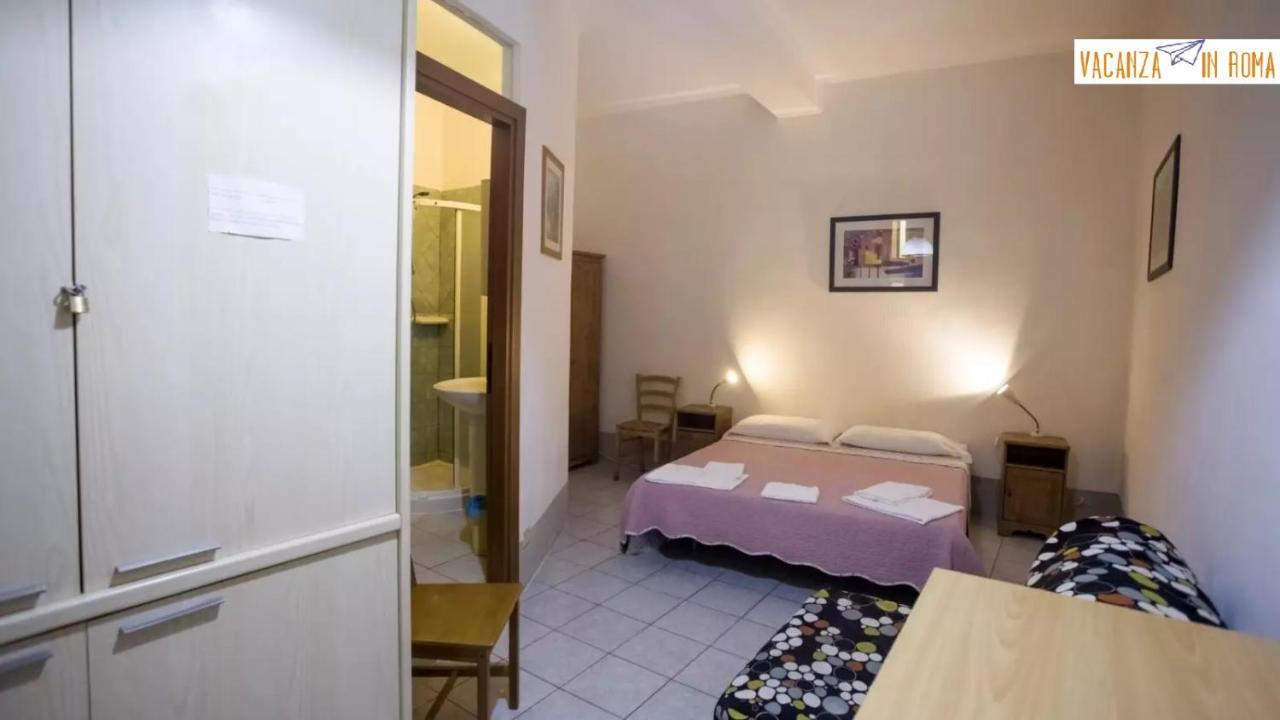 Al Pantheon Con Thomas Mann Bed & Breakfast Rome Bagian luar foto