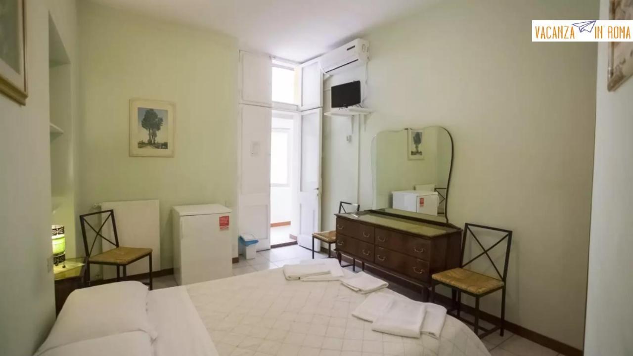 Al Pantheon Con Thomas Mann Bed & Breakfast Rome Bagian luar foto