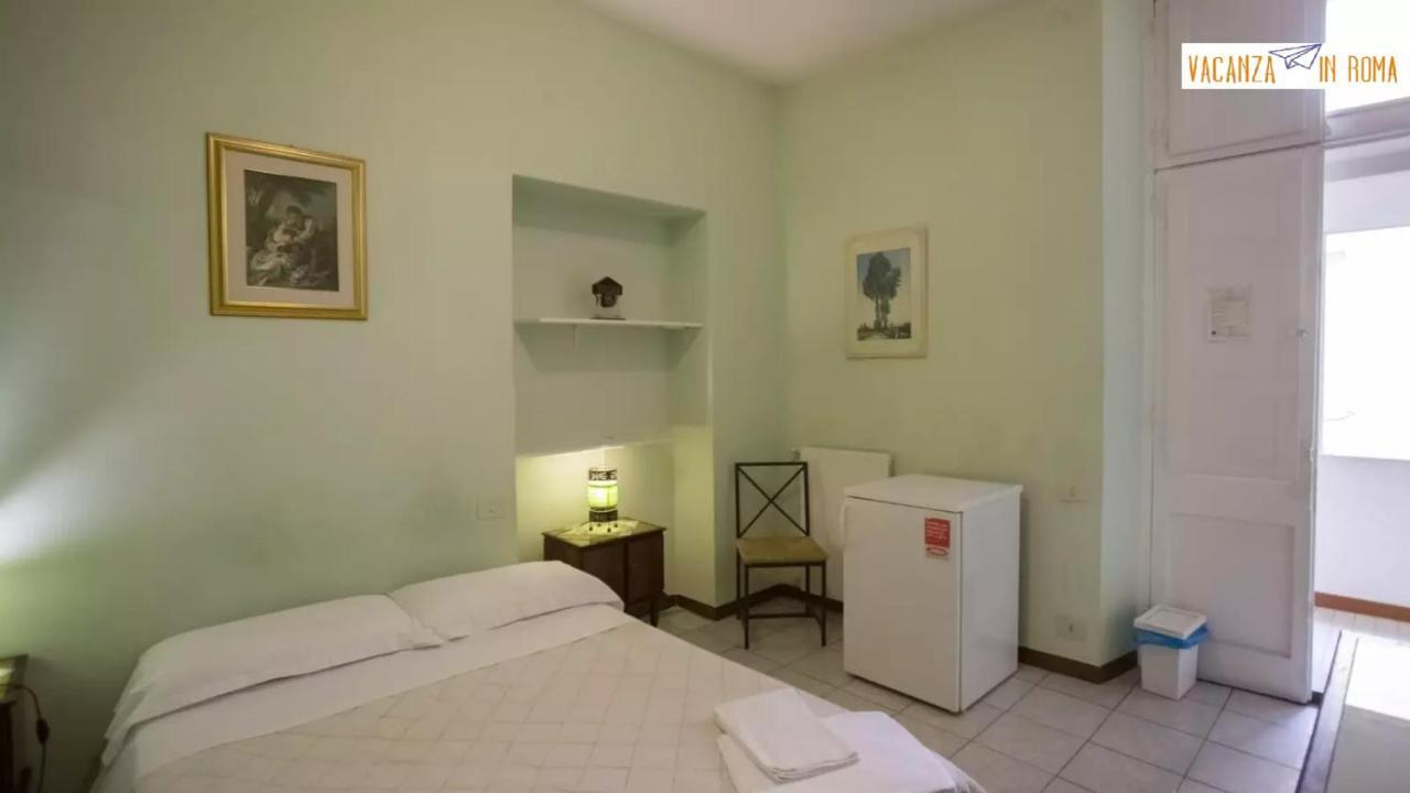 Al Pantheon Con Thomas Mann Bed & Breakfast Rome Bagian luar foto