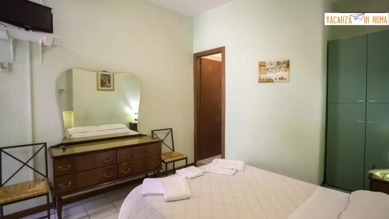 Al Pantheon Con Thomas Mann Bed & Breakfast Rome Bagian luar foto