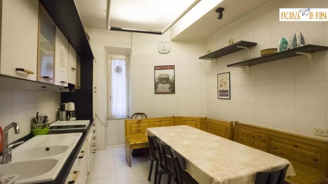 Al Pantheon Con Thomas Mann Bed & Breakfast Rome Bagian luar foto